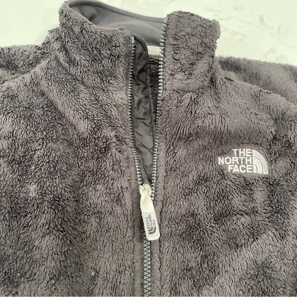 The North Face “Osito” dark grey silken fleece zip up jacket - Picture 4 of 15